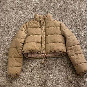 Puffy crop jacket